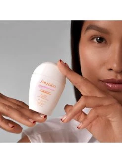 Shiseido Urban Environment Oil-Free Mineral Sunscreen Broad-Spectrum SPF 42 -Deals JW Anderson And Shiseido Store unnamed file 828